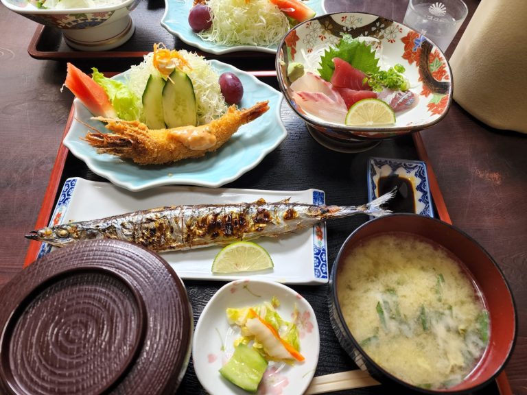 大衆食堂みやこ家（宮崎県日向市幸脇３６７−１）