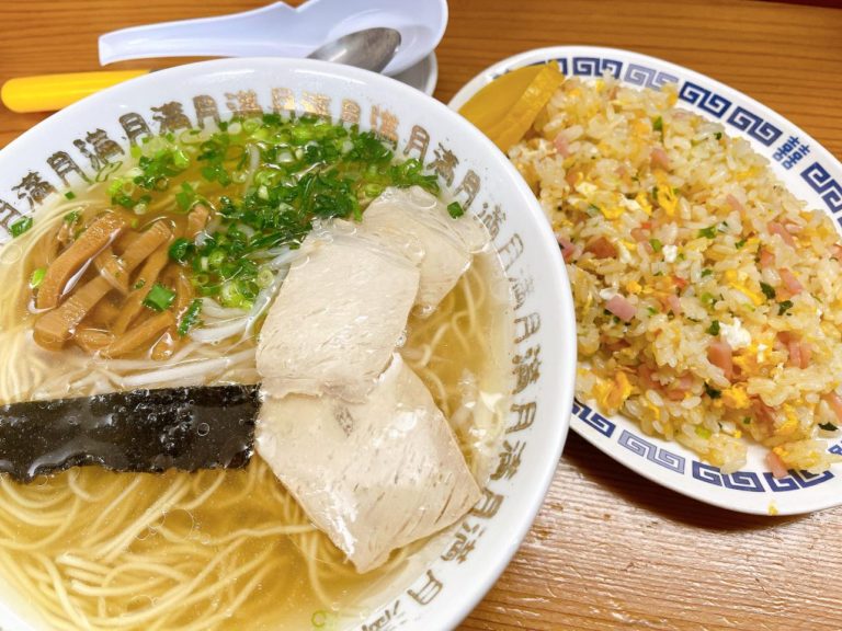 満月ラーメン（宮崎県日向市上町４−１）