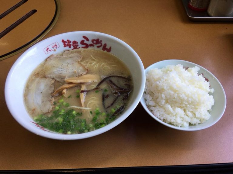 筑豊ラーメン 山小屋 メルクス日向店（宮崎県日向市日知屋）