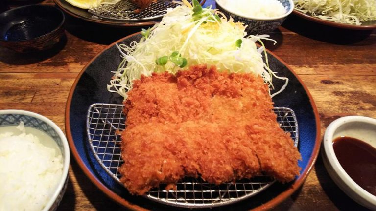 不二かつ 日向本店（宮崎県日向市上町９−８）