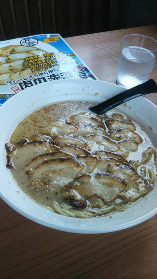 ラーメンナガクラ 宮崎日向総本店（宮崎県日向市日知屋）