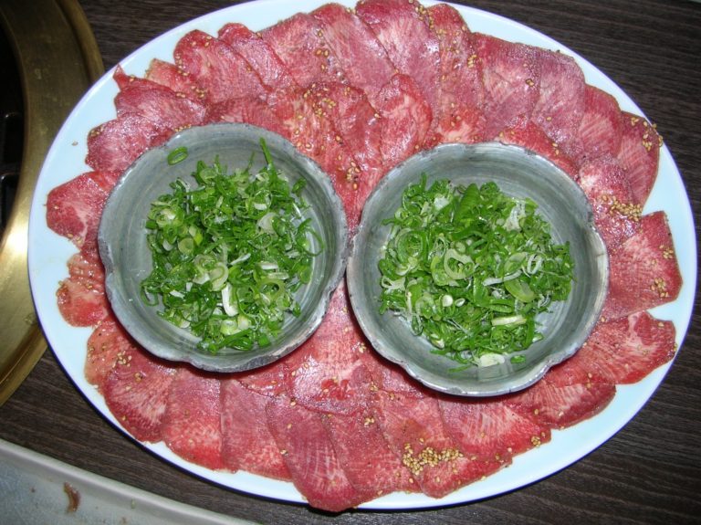 焼肉いの（焼肉屋/ホルモン/宮崎県日向市上町10−7）