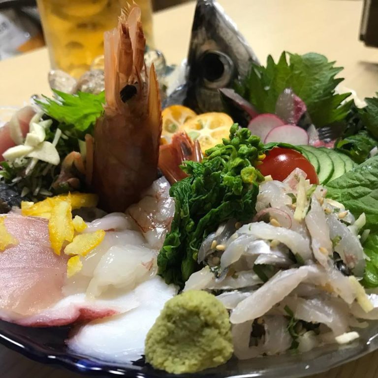 粋鮮 創作 うねり屋（居酒屋/宮崎県日向市上町10-4 中央ビル2F）