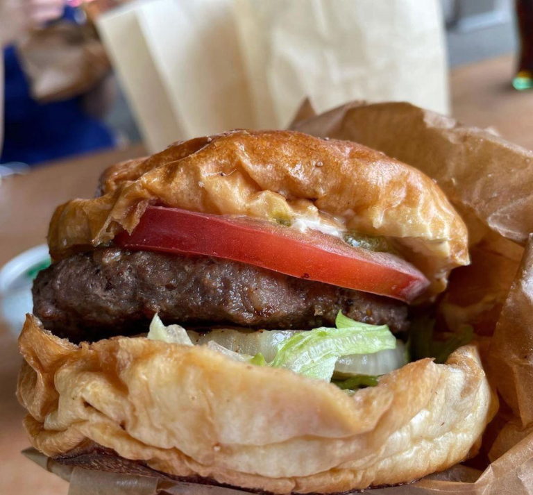 【閉店】MOUNTAIN BURGER’S CLUB（ 宮崎県日向市東郷町坪谷１２５５-イ）