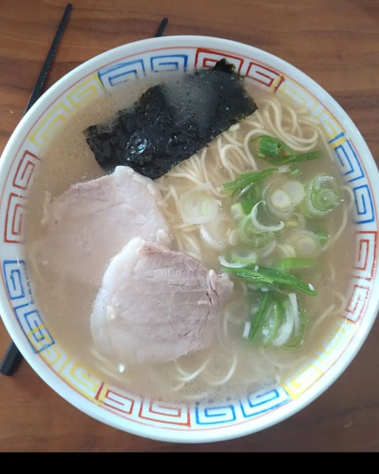 【閉店】はがくれラーメンはちまる（宮崎県日向市都町１２－１０）